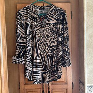 NWT Cocomo Black/Tan Striped Pleated Top L